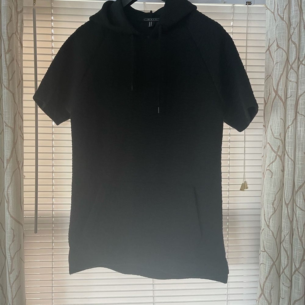 Short sleeve hood sweatshirt